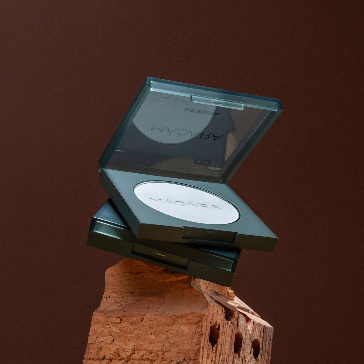 Madara Soft Silk Mineral Powder