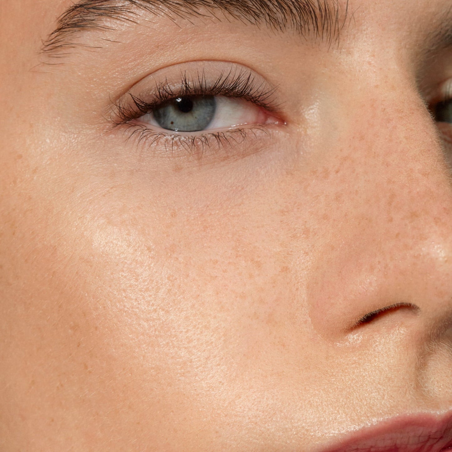 Madara H20 Hyaluron Tinted Serum