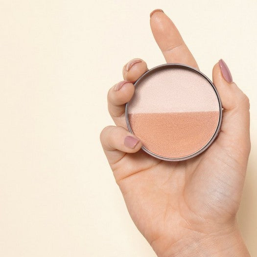 Coconut Bronze Glistening Glow Powder