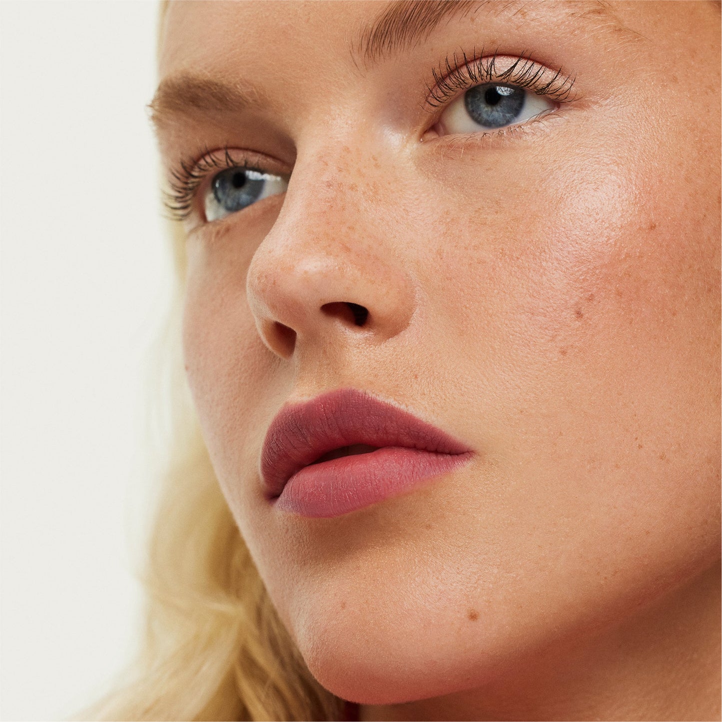 Ilia Sketch Hydrating Lip Crayon