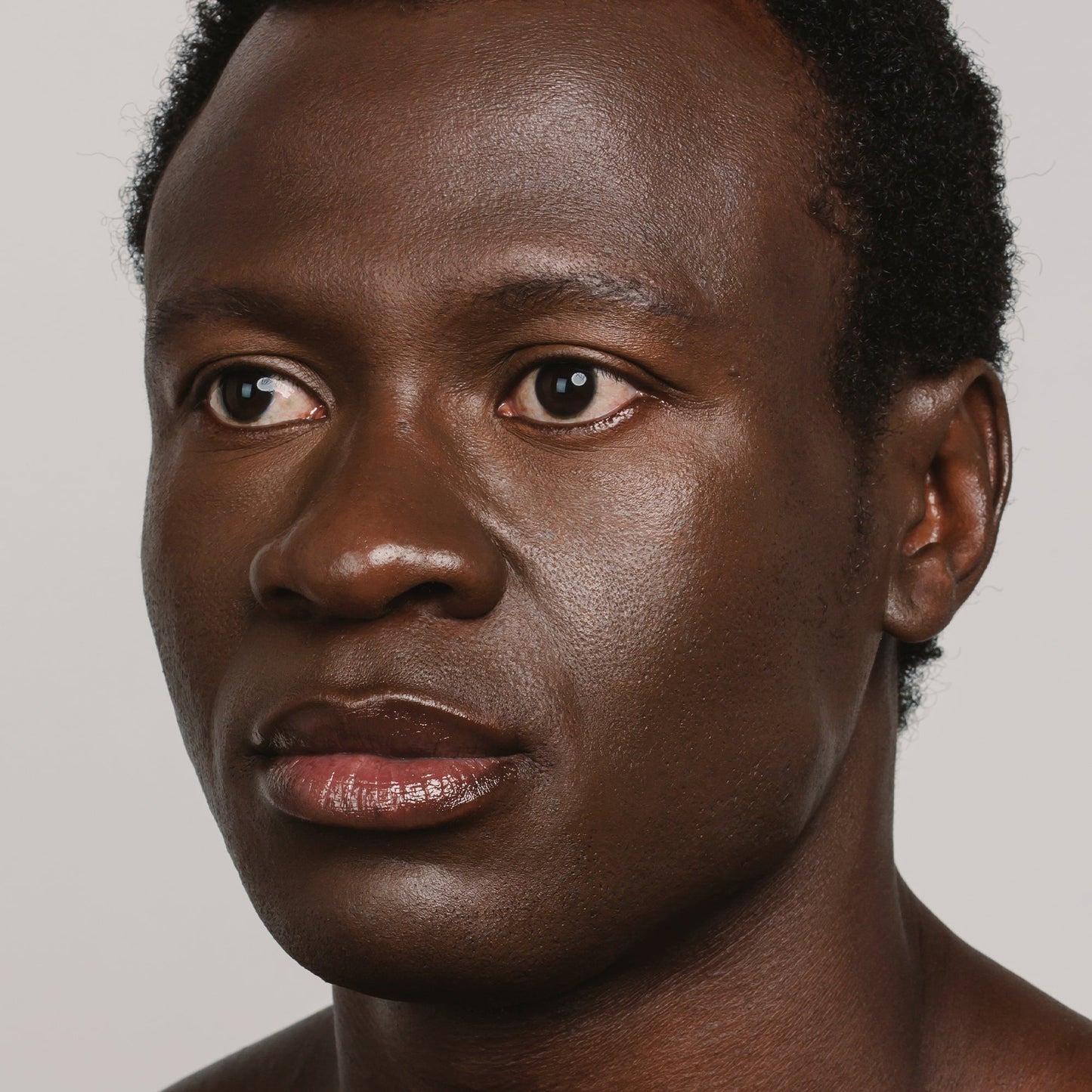 Madara Soft Glow Foundation SPF15