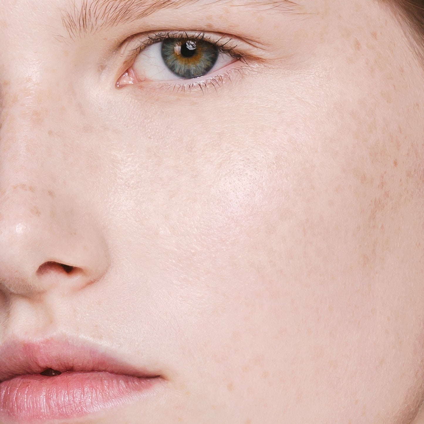 Madara Luminous Perfecting Concealer