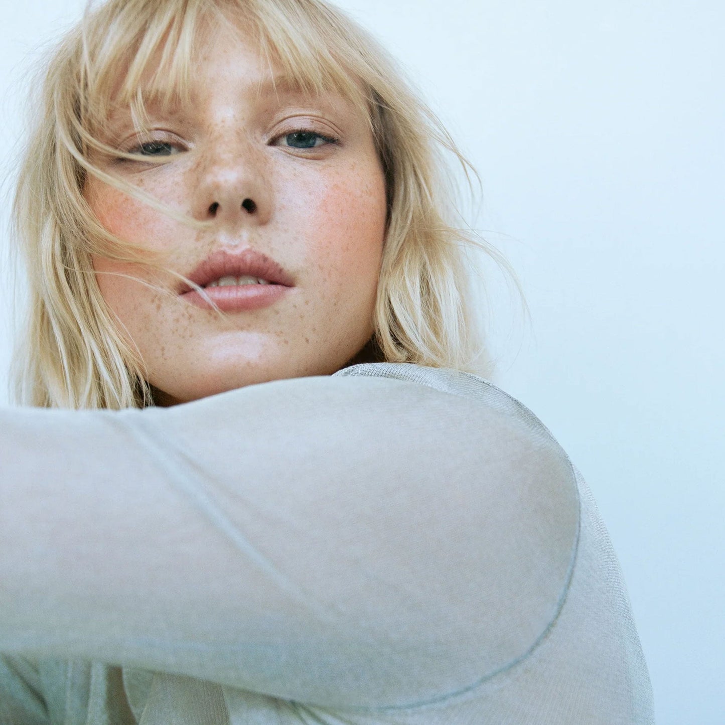 Manasi 7 Eye and Lip Definer