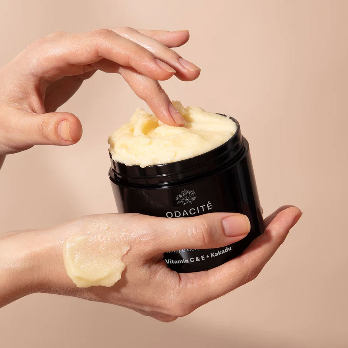 Odacite C-Smooth Hydra-Firm Body Polish