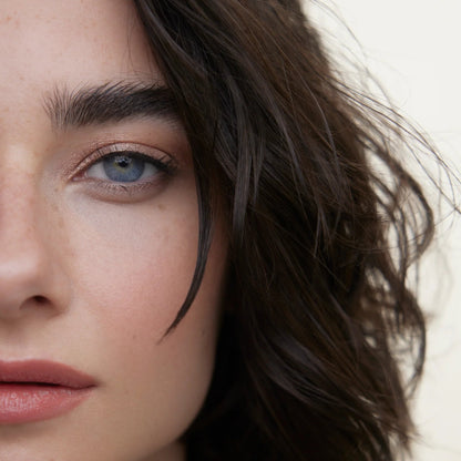 Wonderblush La Lumière Liquid Eye Shadow